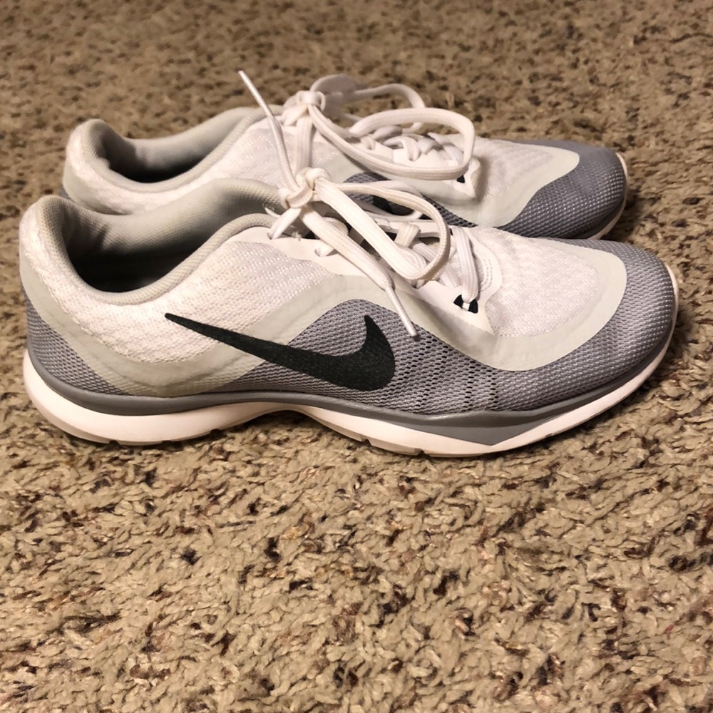 Nike Flex Trainer 6 Size: 5